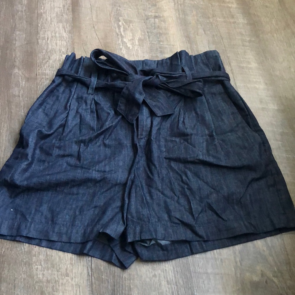 NEVER WORN High Waisted Shorts